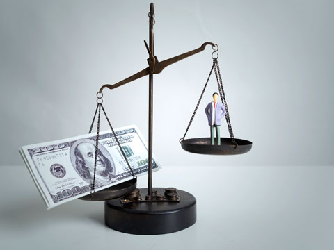上海債務糾紛請律師談給親人做擔保要注意？